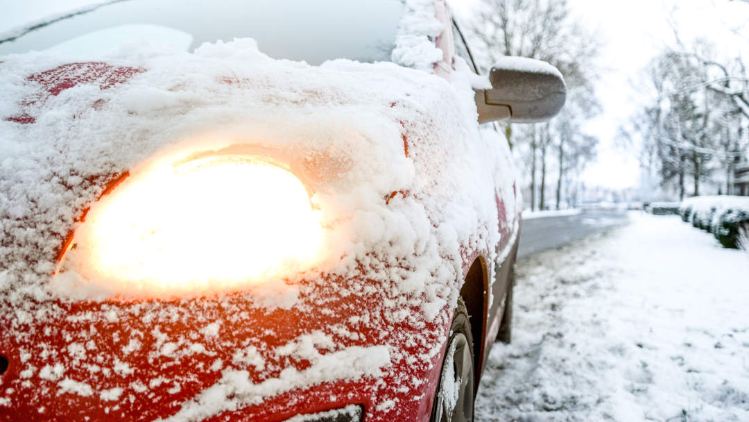 How to drive safely in the snow - Dynamic Dad