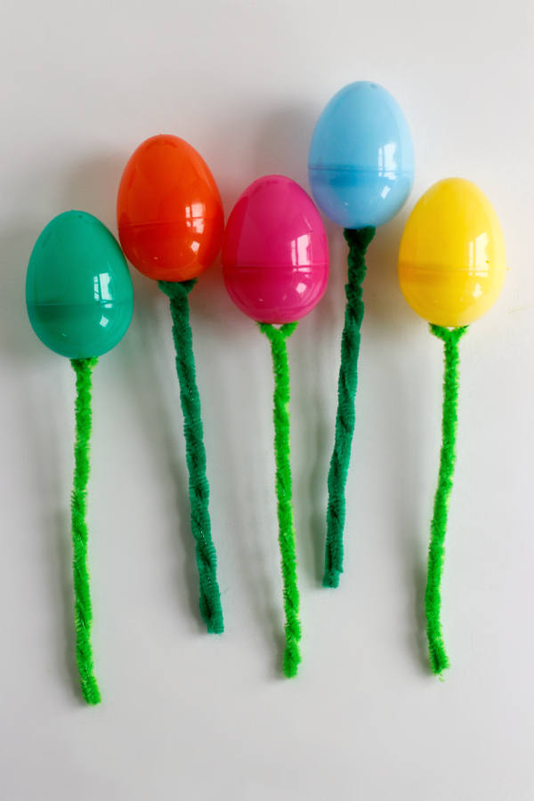 Plastic-Easter-Egg-Pipe-Cleaner-Flower-Craft