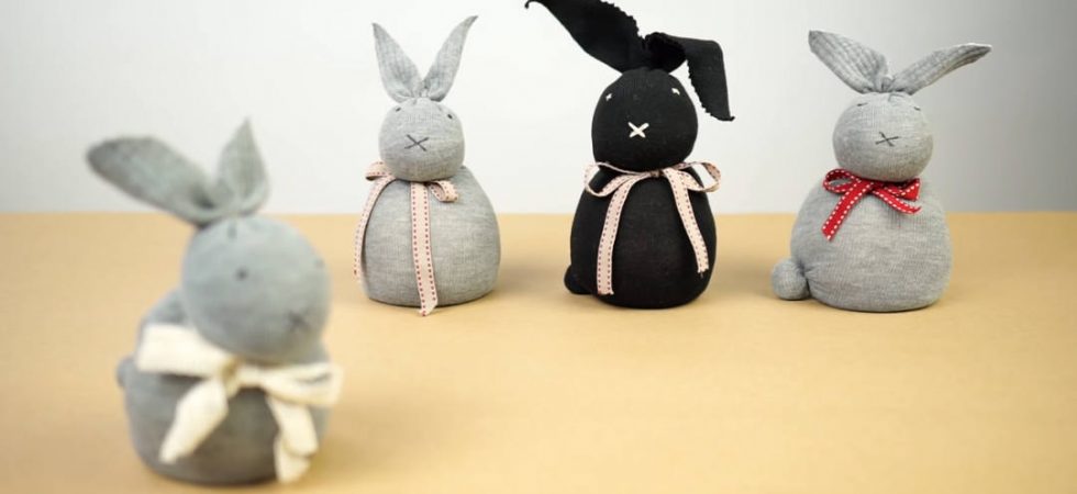 super simple easter bunny crafts for kids no sew sock bunny